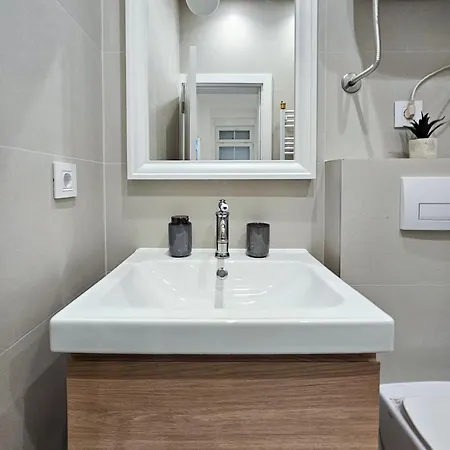 Easy Life Apartament *